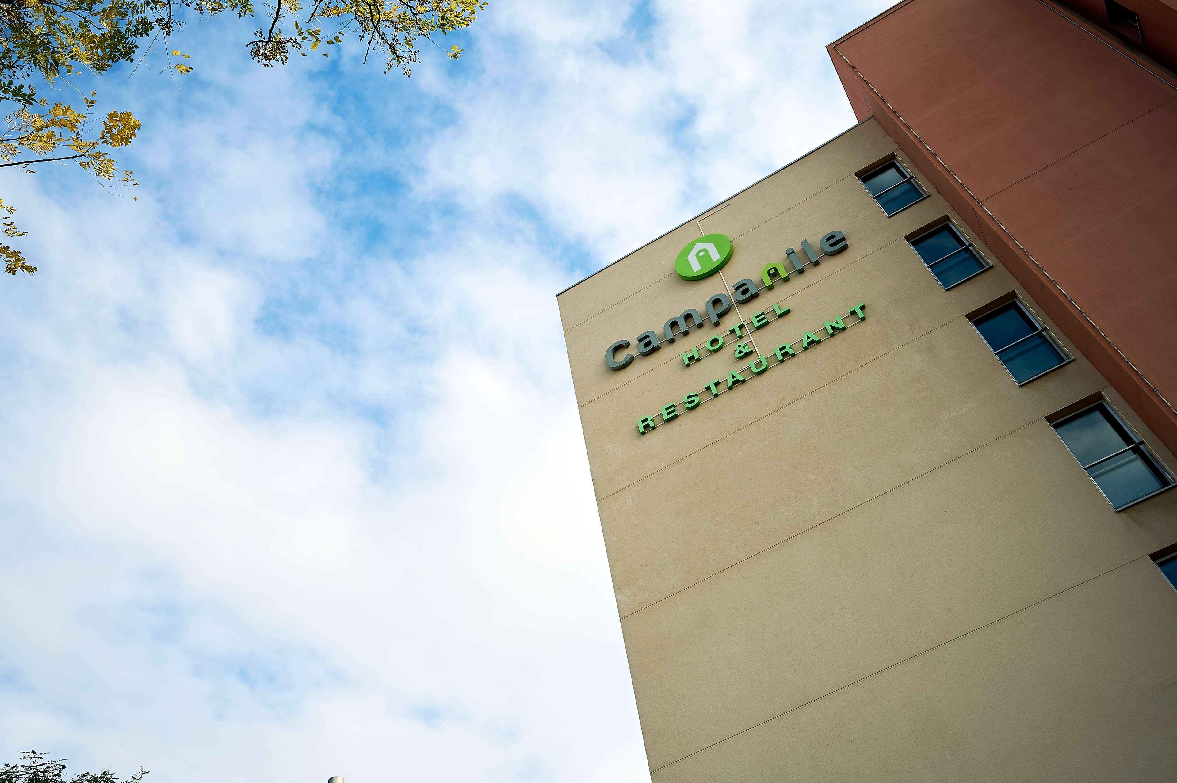 Travelodge Bcn Cornella Fira Cornellà de Llobregat Екстериор снимка