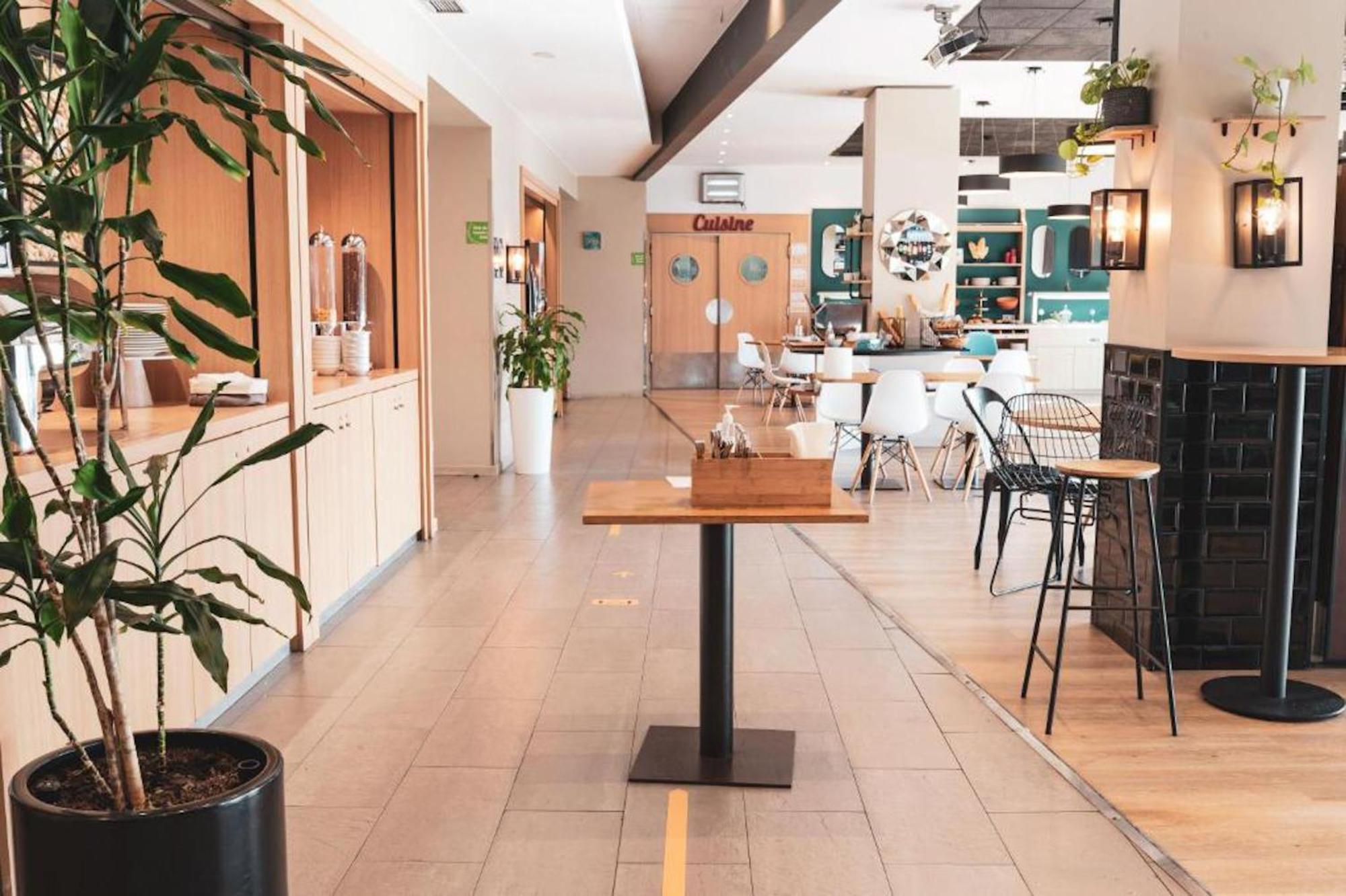 Travelodge Bcn Cornella Fira Cornellà de Llobregat Екстериор снимка